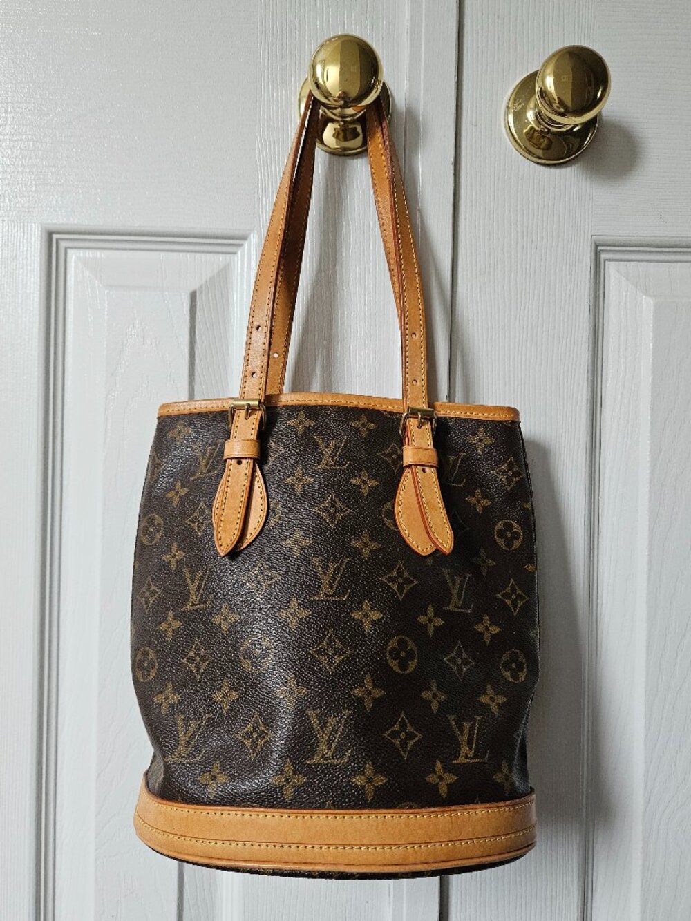 Authentic Louis Vuitton Monogram Bucket